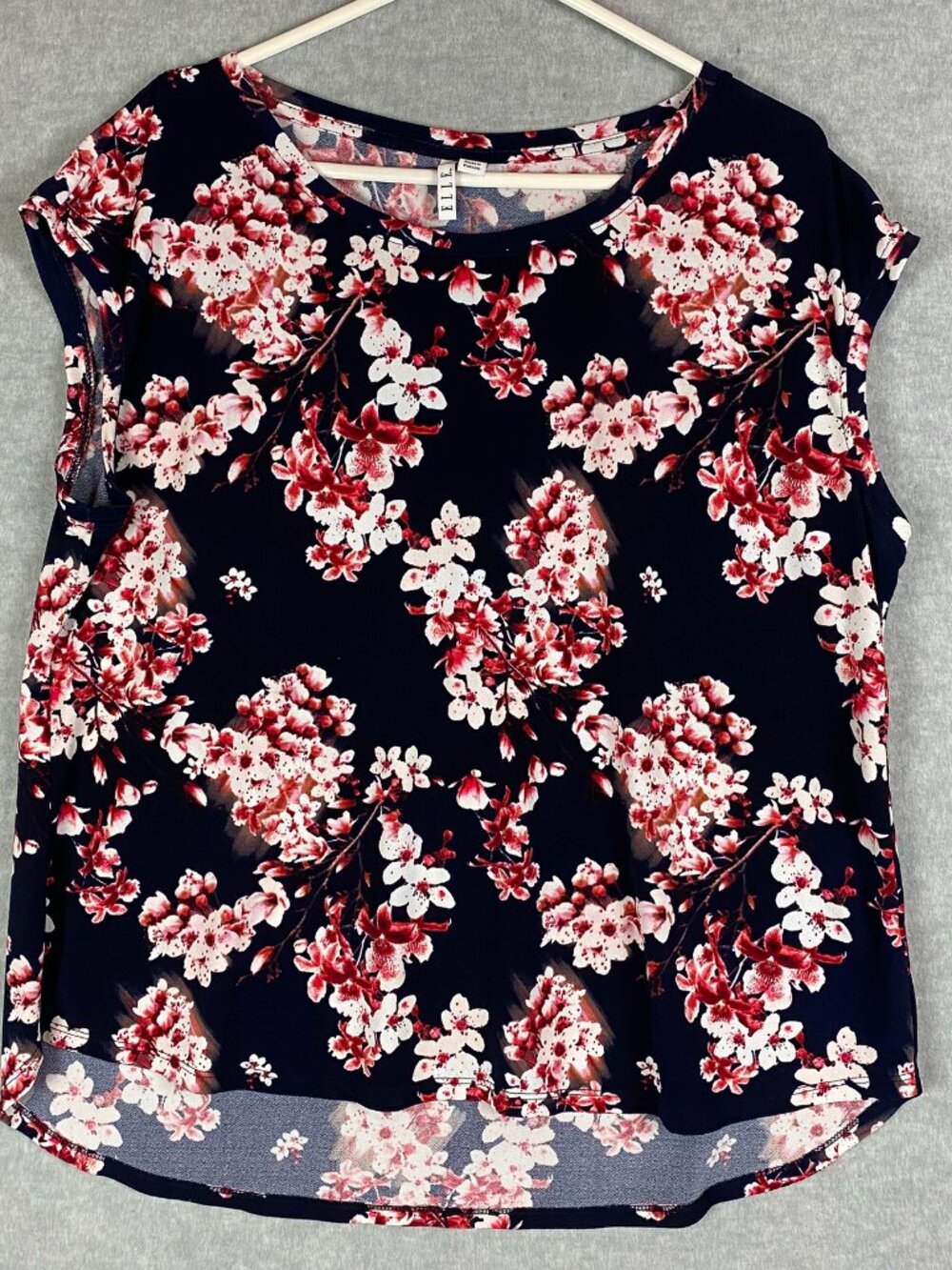 Elle Navy Blue Floral Round Neck Top – Women’s Size XL